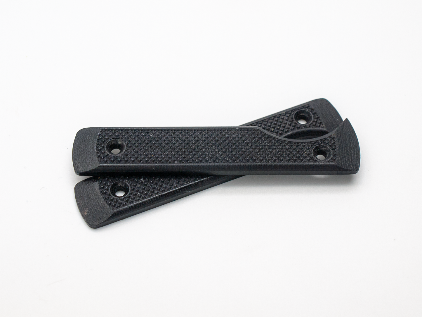 G10 - Black Scales (Stippled)