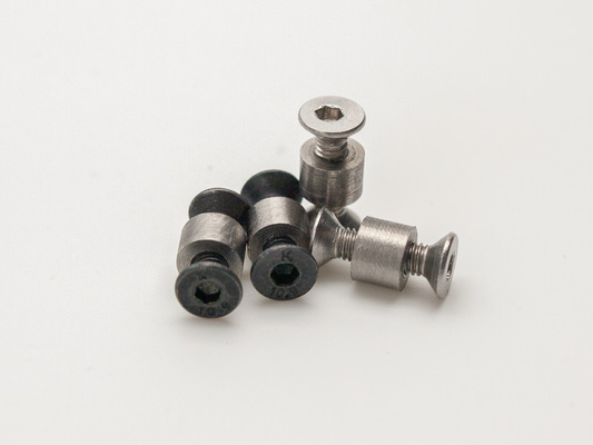 Traveler - Scale Screws and bolts